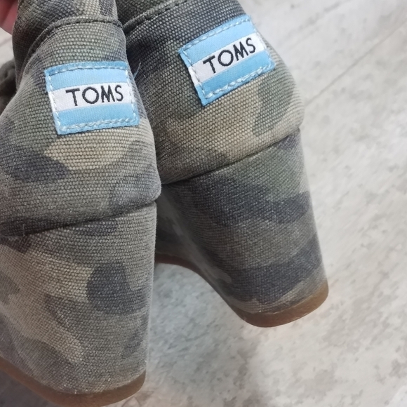 Toms Wedges Ankle Boot Size 5 in Camo - Picture 10 of 10